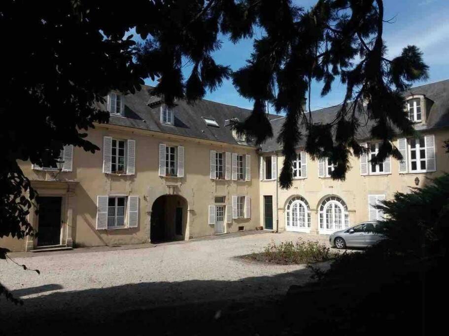 Logis Du Parc By Melrose Apartment Bayeux Bagian luar foto