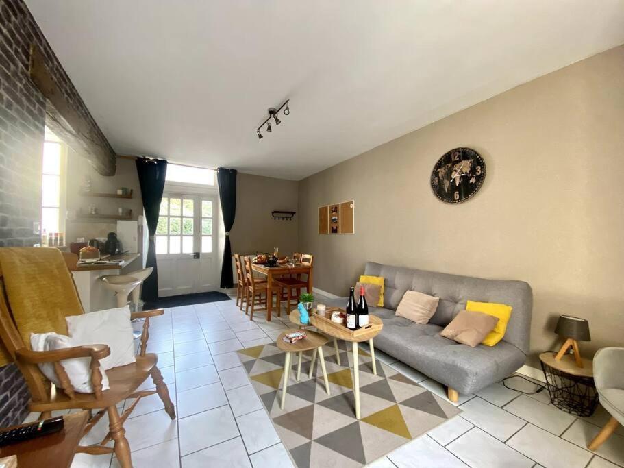 Logis Du Parc By Melrose Apartment Bayeux Bagian luar foto